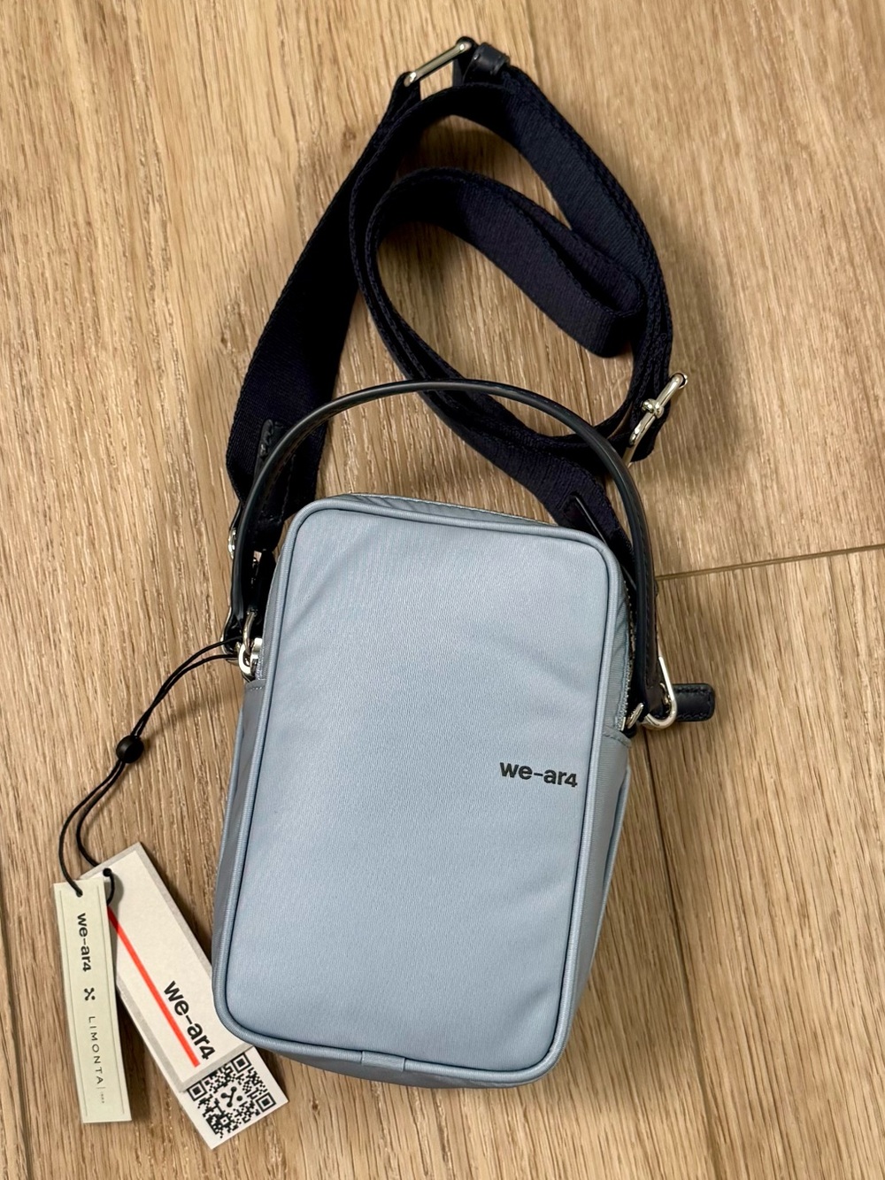 WE-AR4 Souvenir Crossbody Bag Sky/Admiral Blue NWT
